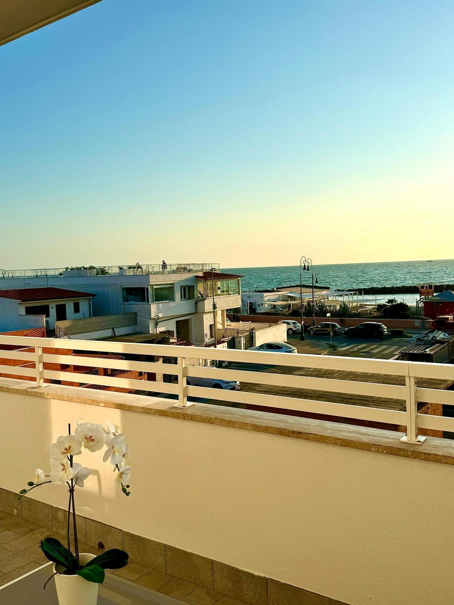 Suites Dreams Fiumicino Mare Εξωτερικό φωτογραφία